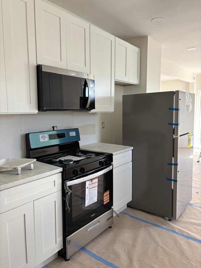 Photo - 545 W 62nd St Unit 2