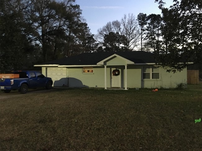 Building Photo - 11564 Wardline Rd