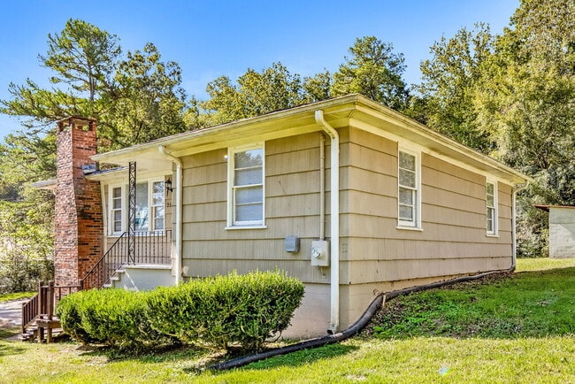 Photo - 2568 Forestdale Blvd