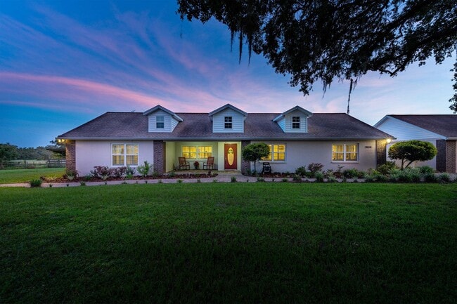 Photo - Country living close to everything - 3 bed, 3.5 bath, on an acre