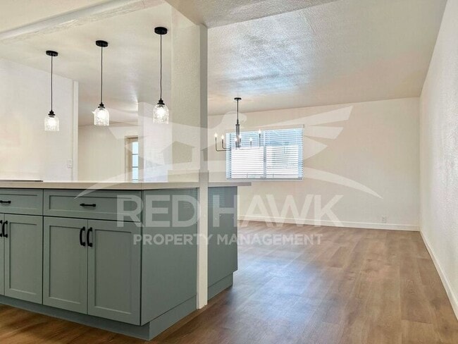 Photo - 2466 E Huber St