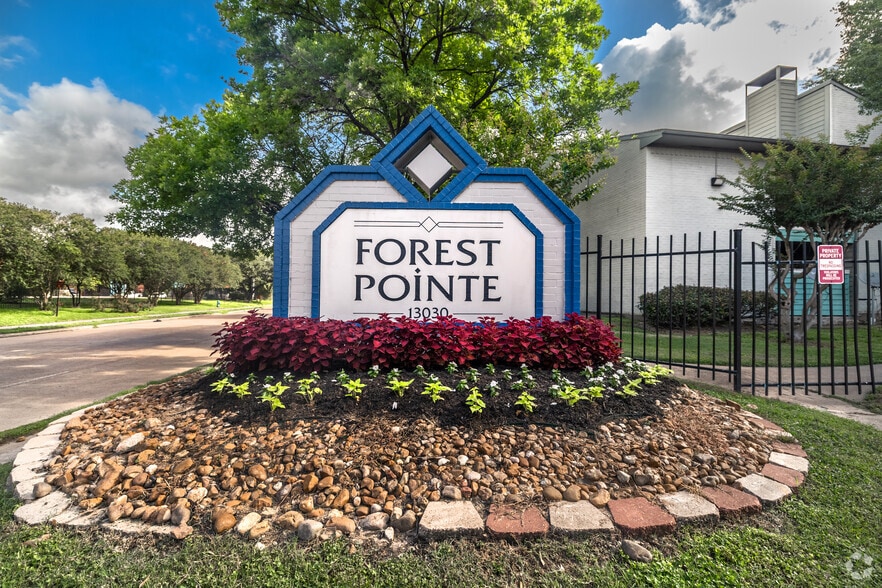 Forest Pointe