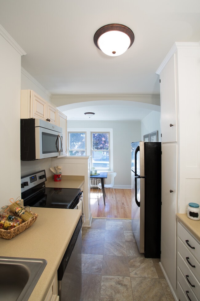 Harbor View Luxury Apartments