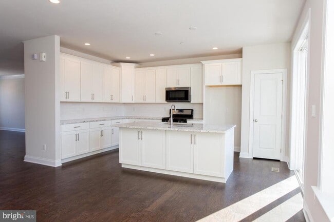 Photo - 65 Lila Ln