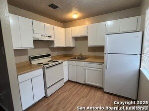 Photo - 300 Moursund Blvd Unit 4