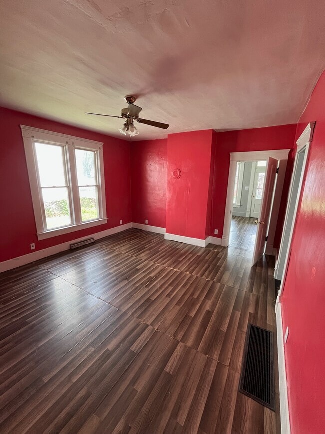 Photo - 17 Republic Ave