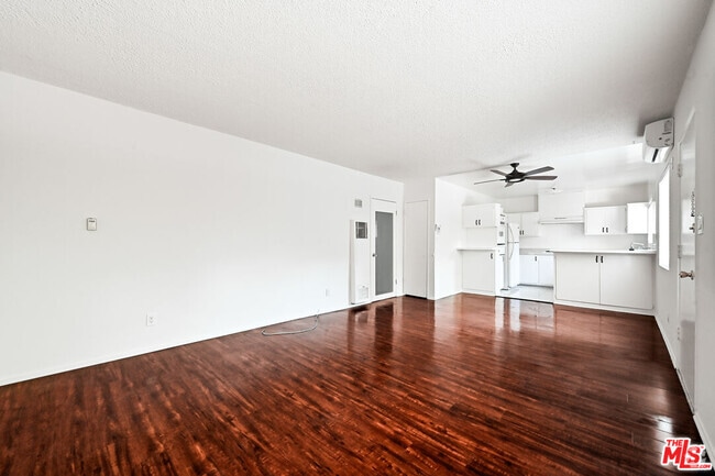 Building Photo - 1868 10th St Unit 2 Rental