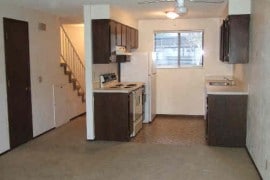 Kitchen - Rivertowne Apartments