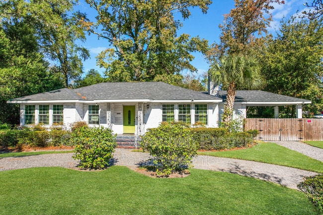 Photo - 712 Columbus Dr