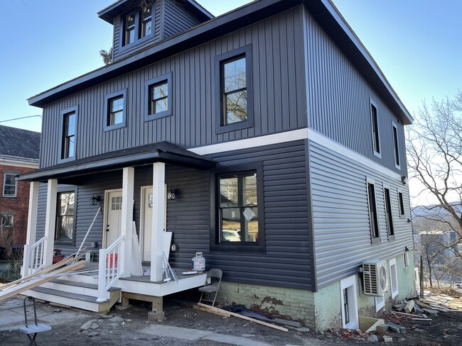 Stylish board & batten for a modern farmhouse look - 172 N Clinton St Apartments Unit 172