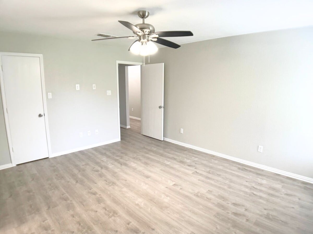 Photo - Fully Renovated 3-Bedroom in North Fort Wo...