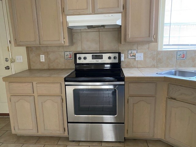 3823 W Faith Hill St Unit 4