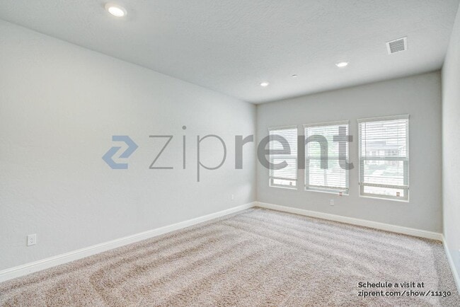 Photo - 6967 E Robinson Ave