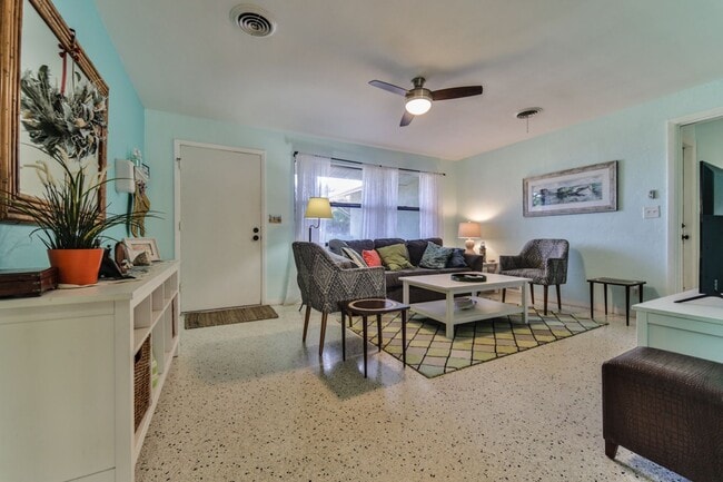 Photo - Vacation Rental Amazing Pet Friendly 3 Bed...