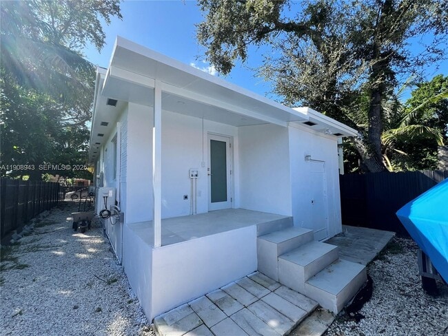 Photo - 75 NE 70th St Unit B