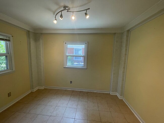 Photo - 2 Bedroom 1 Bath Bungalow in Rosewood