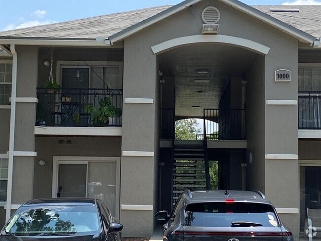 Building Photo - 3705 SW 27th St Unit 1011 Rental