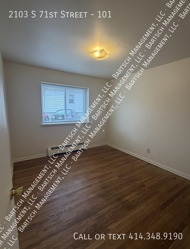 Photo - 2103 S 71st St Unit 101