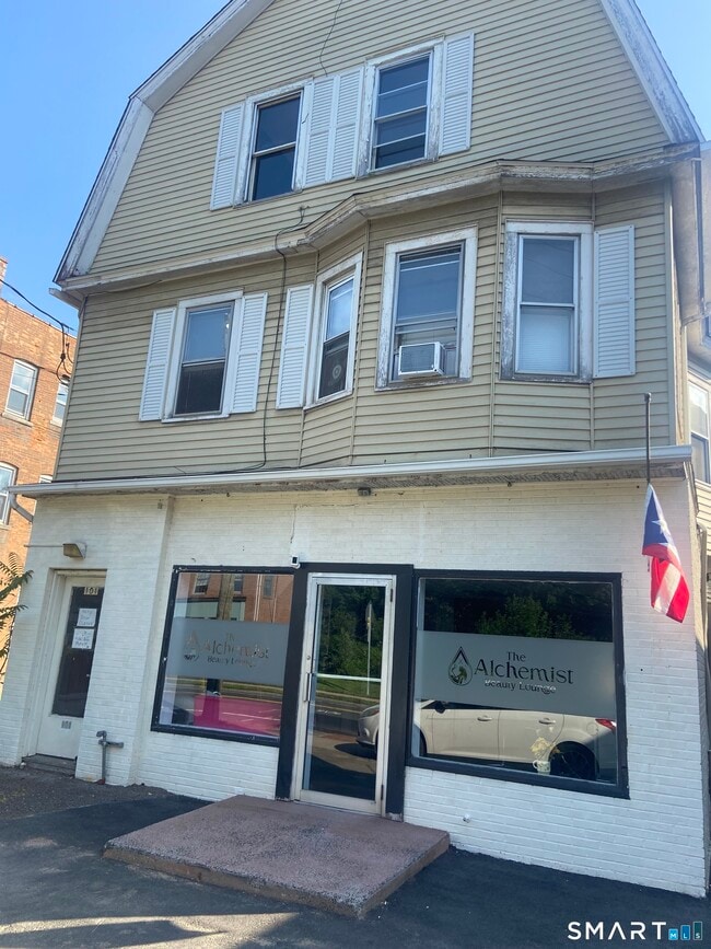 Photo - 101 Poquonock Ave