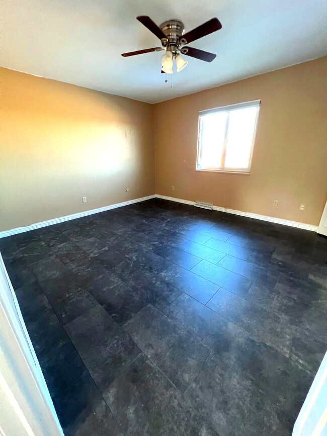 Photo - 1008 S Miller St