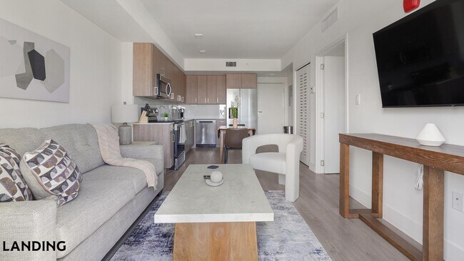 Photo - 1025 E 25th St Unidad 613