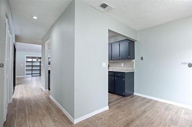 Photo - 2344 Flamingo Way