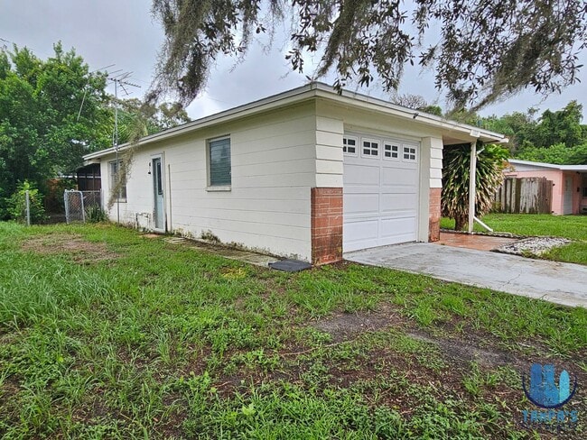 Photo - 1702 Aqua Ln