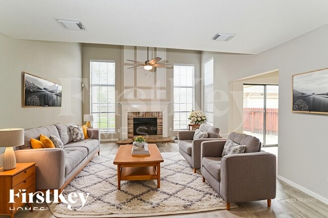 Photo - 2017 Spinnaker Dr