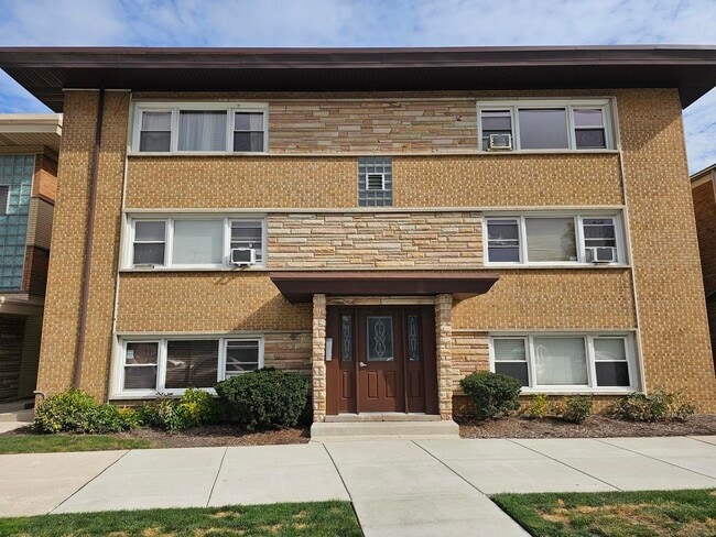 Building Photo - 45 Conti Pkwy Unit 2N