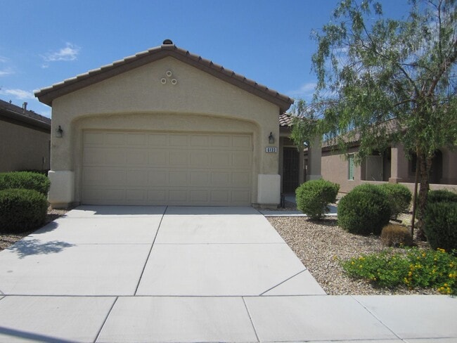 Building Photo - SHOWINGS AVAILABLE NOW Rental