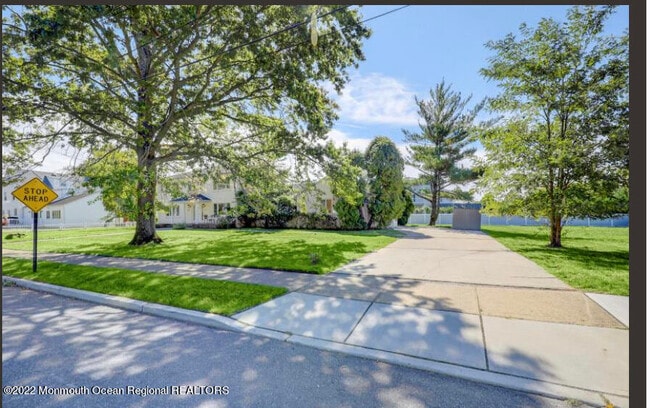 Photo - 112 Roseld Ave