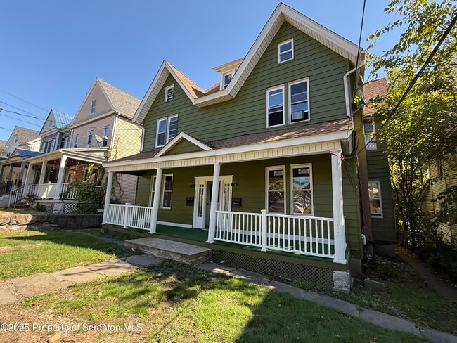 Photo - 714-714 N Main Ave