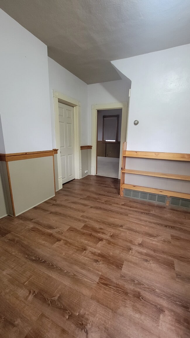 Photo - 441 Second St