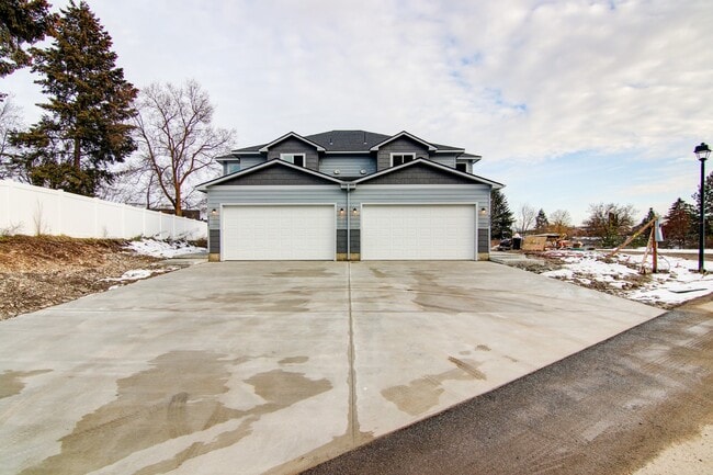 Photo - Modern Two Story Duplex for rent in Spokane Valley