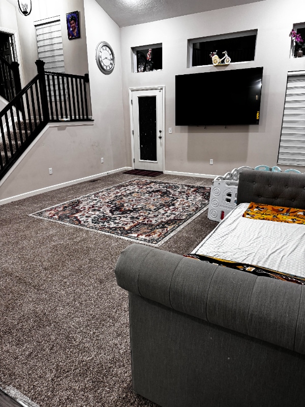 Photo - 731 Holbrook Dr