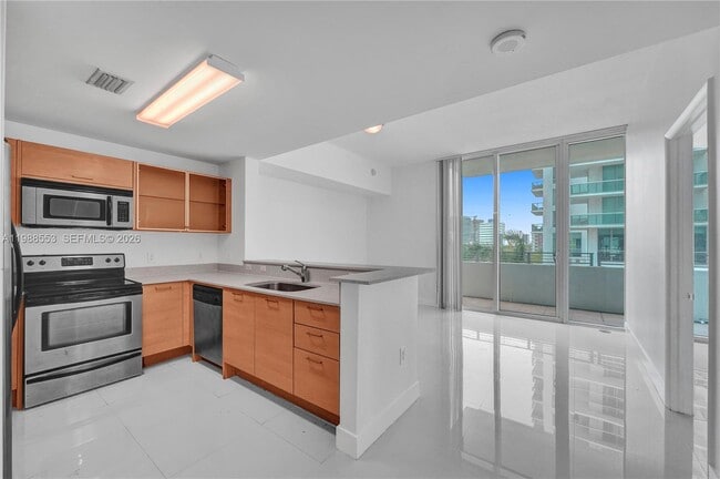 Photo - 350 NE 24th St Unit 507
