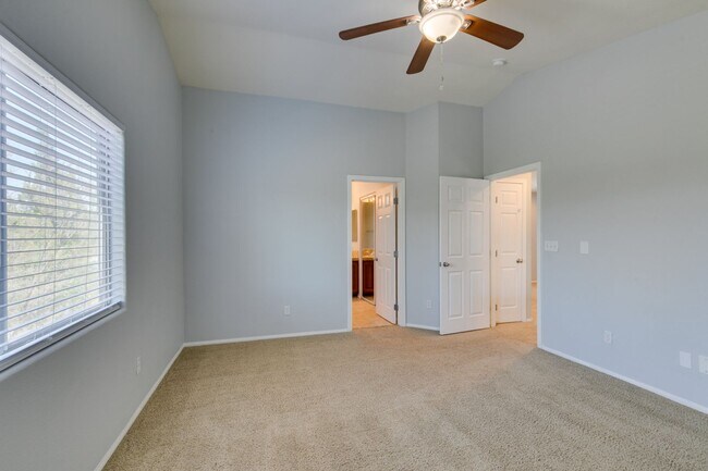 Photo - Bright Northwest Home with Loft & Mountain Views!