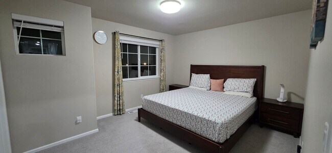 Photo - Amazing 4bed/2.5bath Home in Bonney Lake with Peak a Boo View of Mt. Rainer!