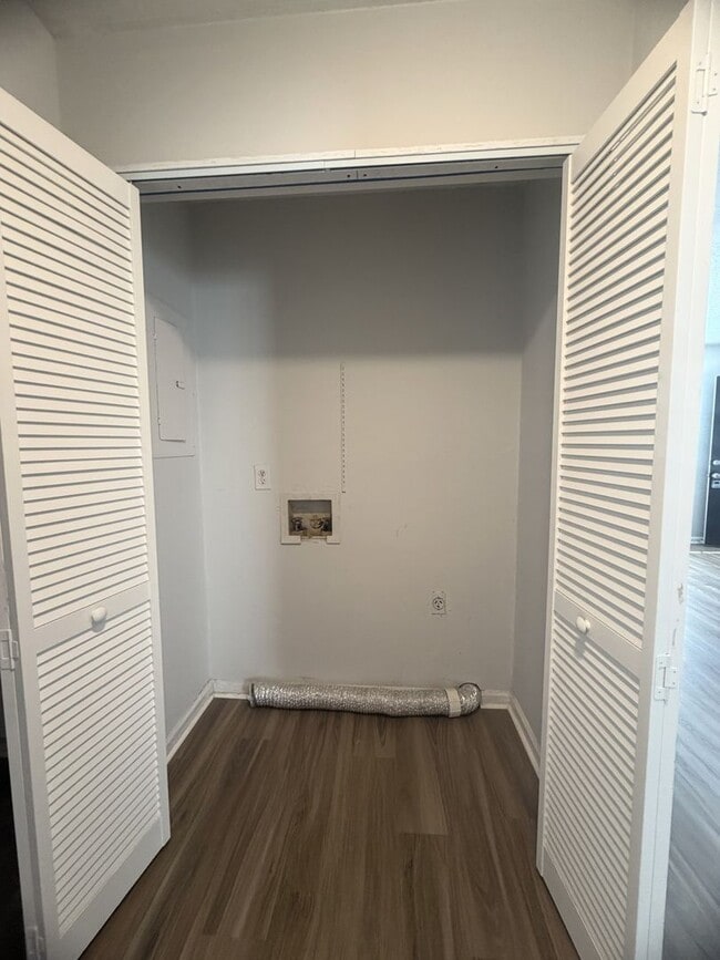 Photo - 4816 Hoyle Dr Unit D