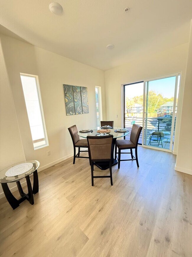 Photo - Elegant Riverside Escape — New Townhome St...