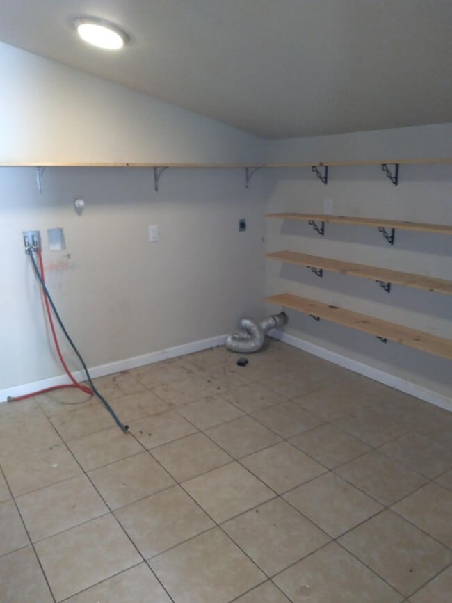 Photo - 216 S Pecan St