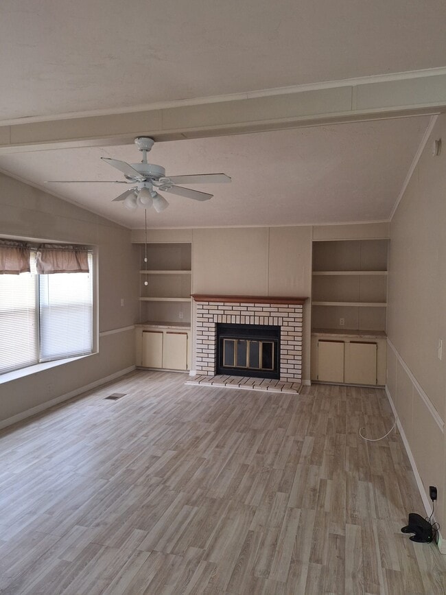 Photo - 17444 Raintree Ct