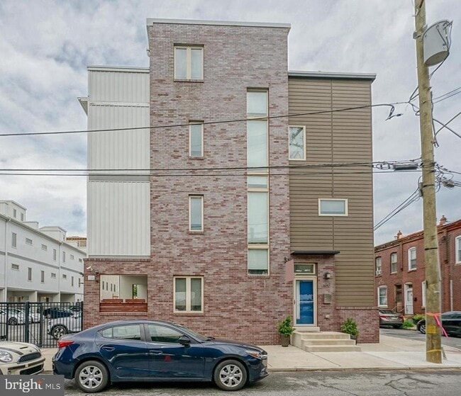 Building Photo - 1100 E Hewson St Rental