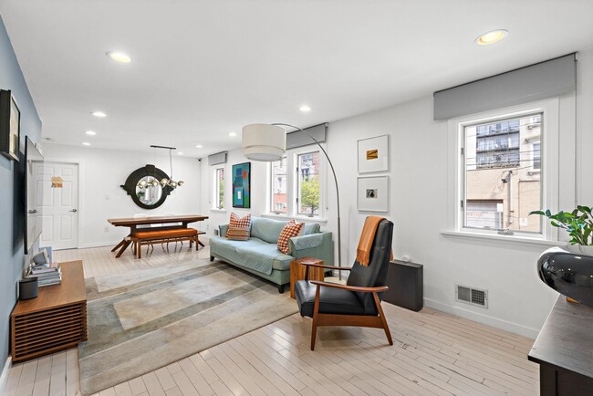Building Photo - 450 2nd St Unit 1