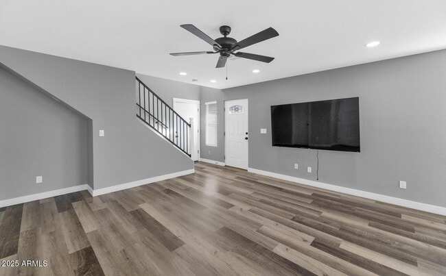 Photo - 2509 E Broadway Rd