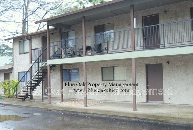 Building Photo - 985 Salem St Unit #6