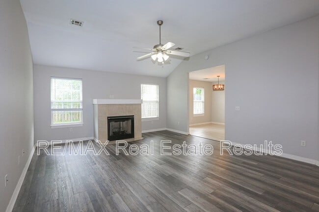 Photo - 3711 SW Hansom Loop