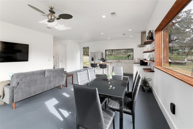 7001 Ranch to Market Rd 2222