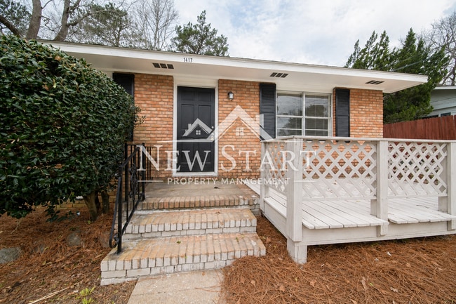 Building Photo - 1417 Celeste Dr