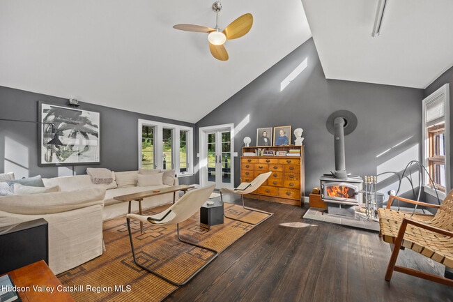 46 E Pond Lilly Rd